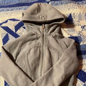 Lululemon Gray Sweatshirt